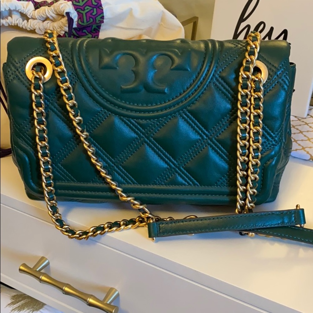 SOLD ON OTHER SITE!TORY BURCH
FLEM’G SOFT CONV BAG